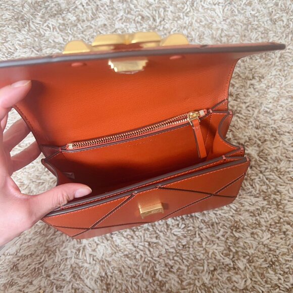 Tory Burch Eleanor Small Diamond-quilted Leather shoulder bag - Picture 8 of 11